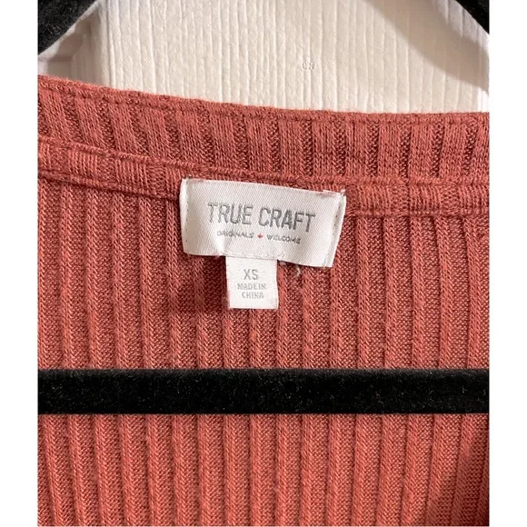 ❣️True Craft Knit Sweater Long Sleeve Coral Color Top Size X-Small (XS)❣️ - Picture 2 of 7